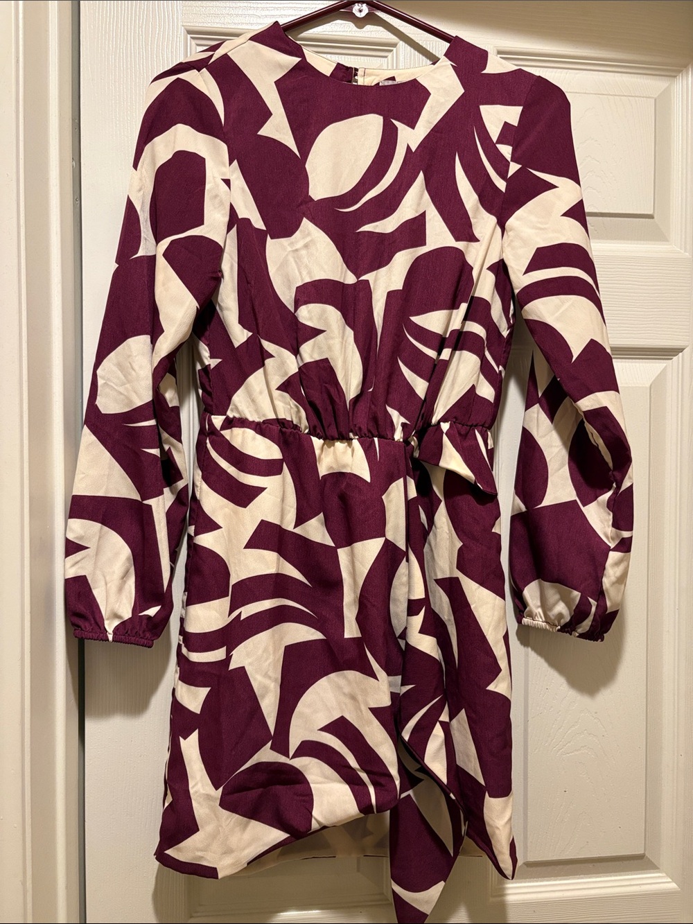 Mango Ladies Abstract print  Long Sleeve top in Plum and Cream